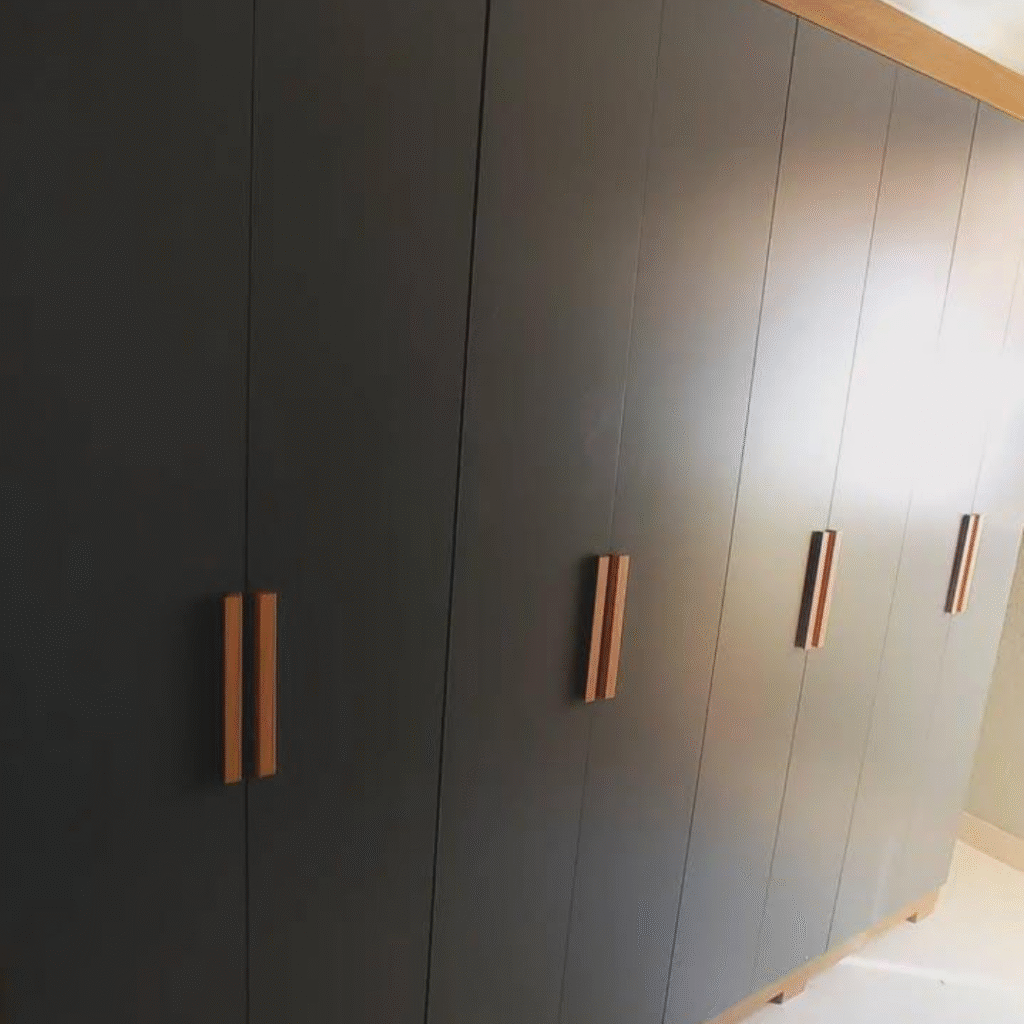 Montagem de Guarda Roupas em Santa Luzia